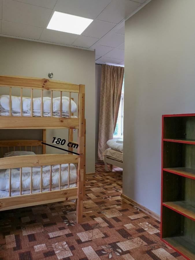 Villa Kadriorg Hostel Tallinn Exterior photo